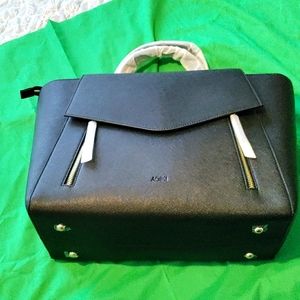 Agiki Black Classic - Convertible Backpack/Handbag